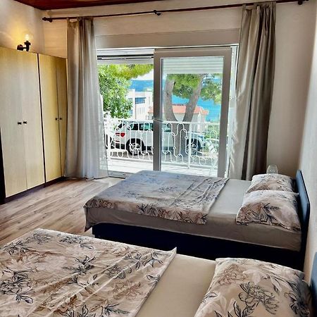 Apartmani Branko Vojnovic 오미스 외부 사진