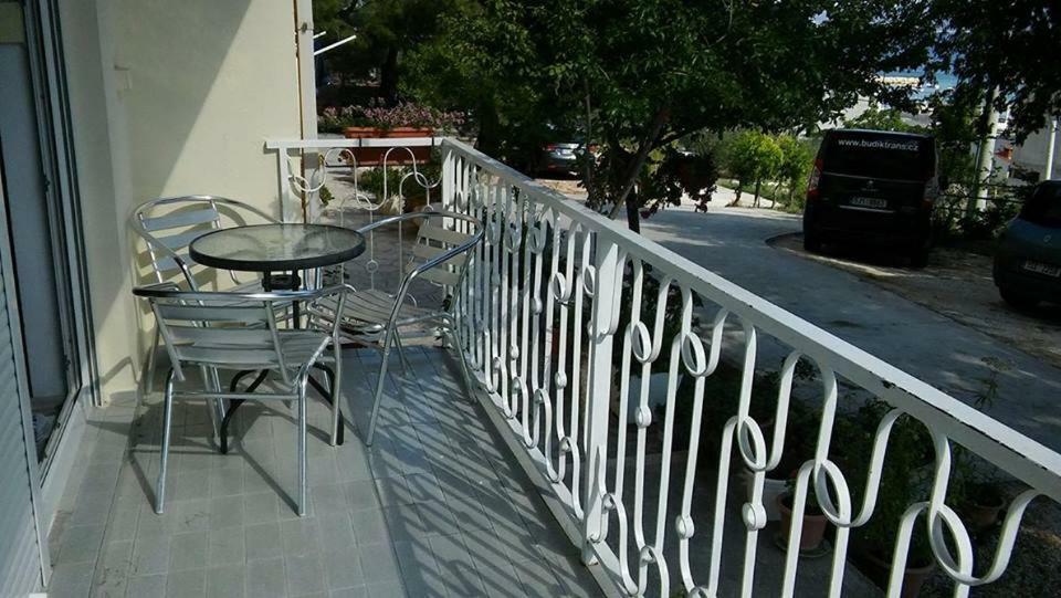 Apartmani Branko Vojnovic 오미스 외부 사진